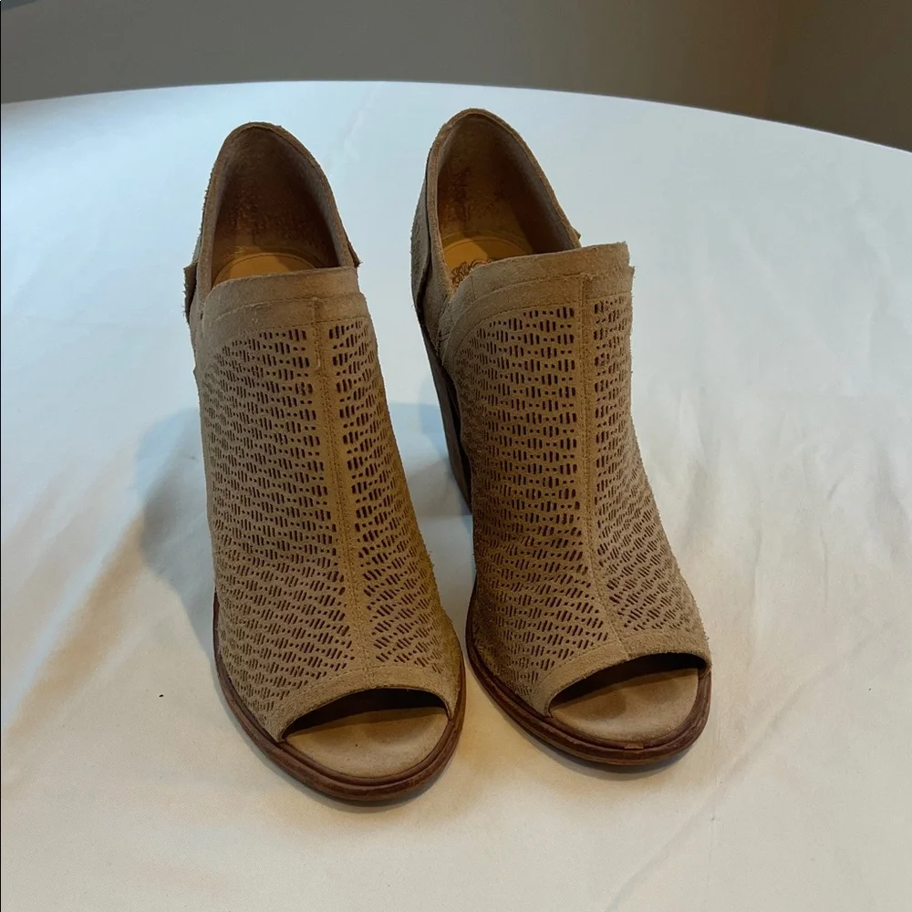 Vince Camuto Tan Peep-Toe Heeled Boots - Picture 2 of 9